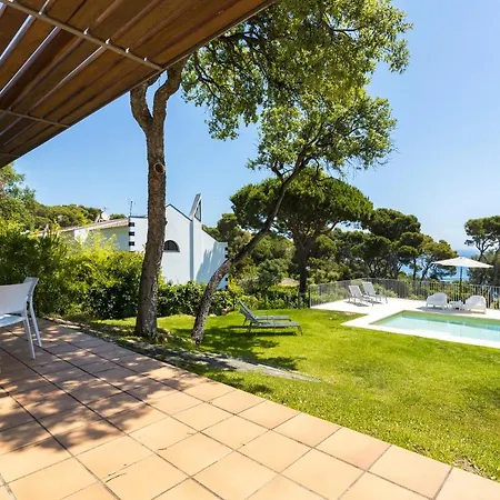 Luxury In Front Of The Beach Popeta Villa *